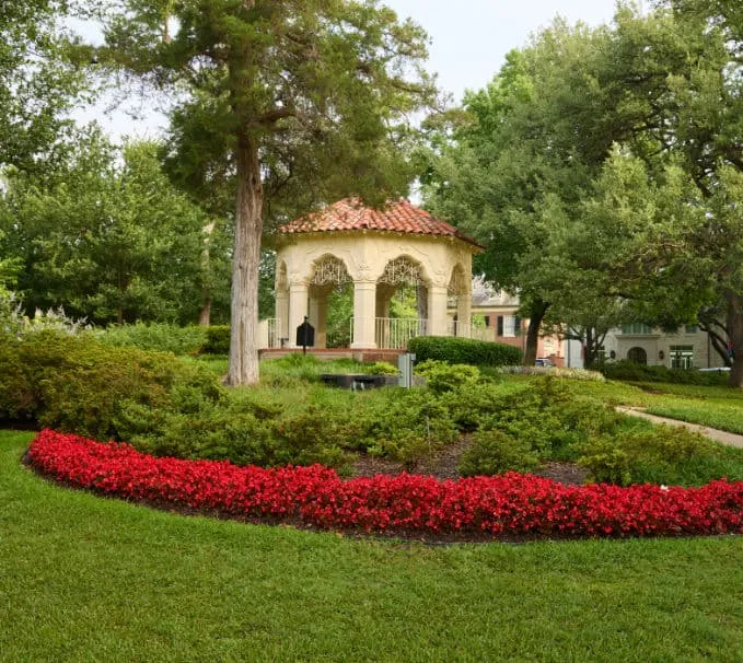 SRH Landscapes LLC Announces Enhancements to Core Commercial and Civic Landscaping Services Across the Dallas Region